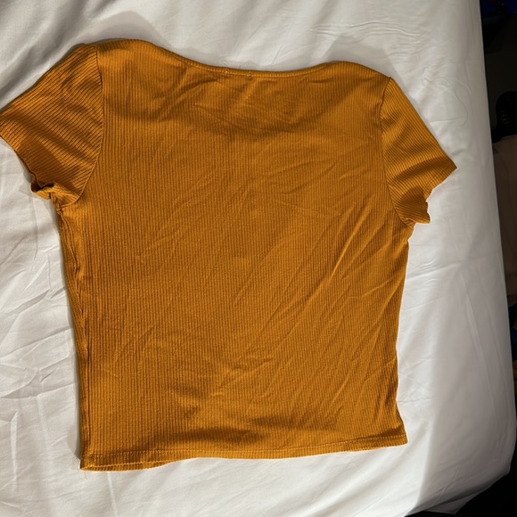 Crop Top - Picture 2 of 3